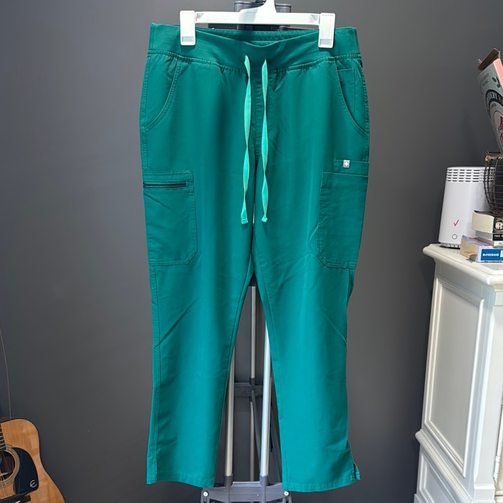 Figs Womens Hunter Green Yola™ - Skinny Scrub Pants 2.0